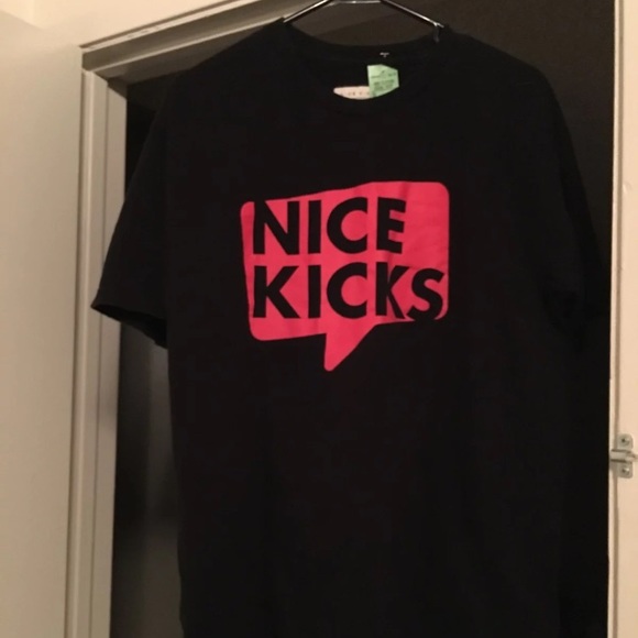 Nice kicks shirt - Picture 1 of 2